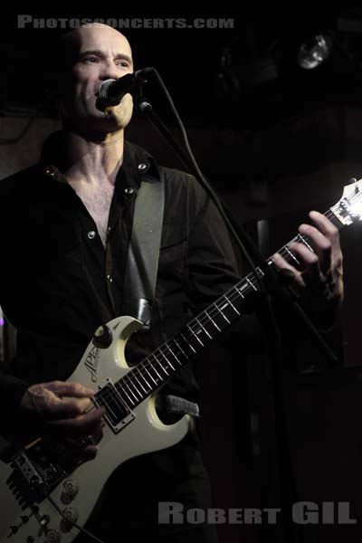 PAT KEBRA - 2010-01-06 - PARIS - Truskel - 